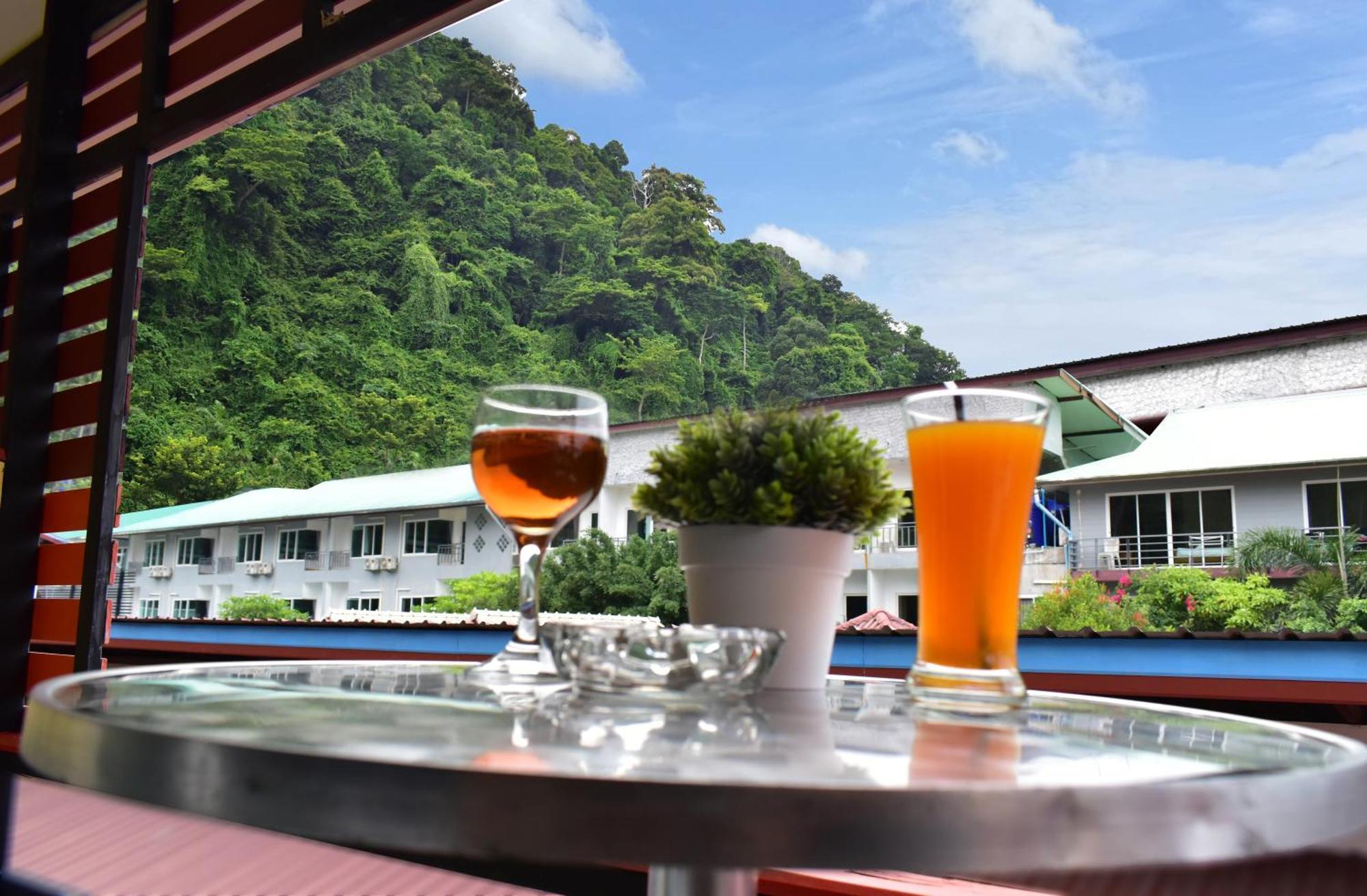 Chongkhao Resort- Phi Phi Island Ngoại thất bức ảnh